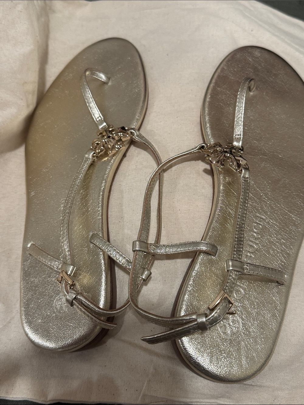 Tory Burch Spark Gold Logo Capri  T-Strap Sandals, 5 - Picture 3 of 4
